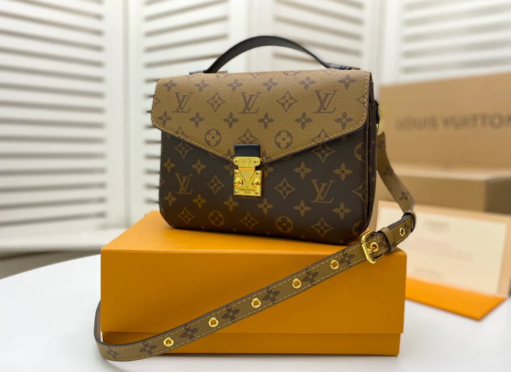Pre-teen Lv bag 💕